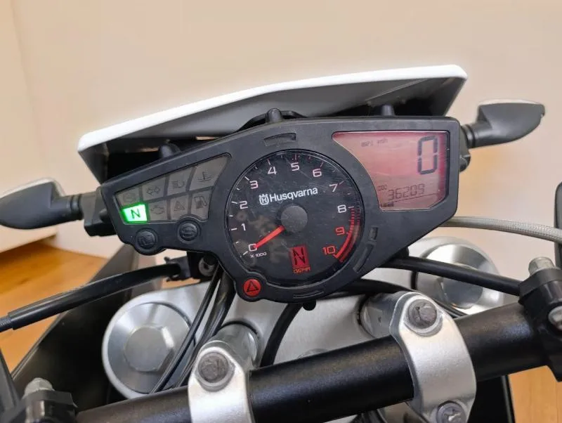 NUDA 900