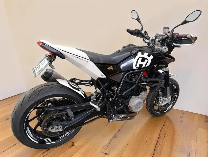 NUDA 900