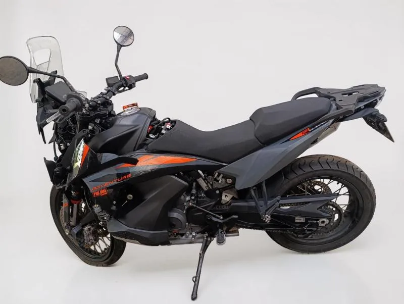 890 ADVENTURE