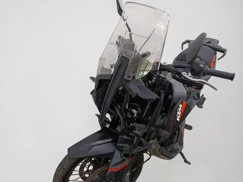 890 ADVENTURE