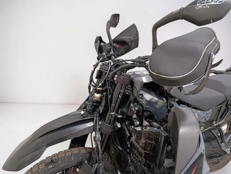 890 ADVENTURE