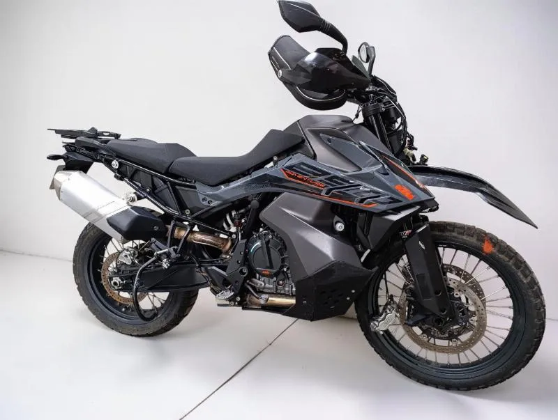 890 ADVENTURE