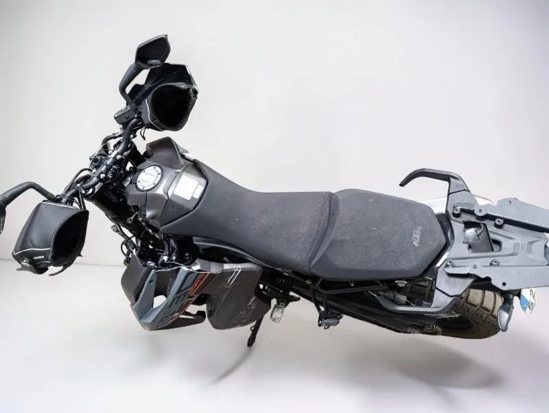890 ADVENTURE