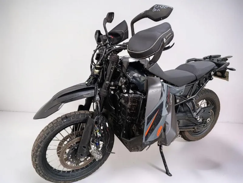 890 ADVENTURE