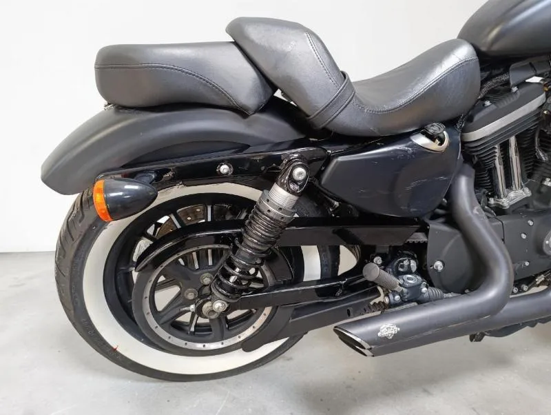 SPORTSTER 883