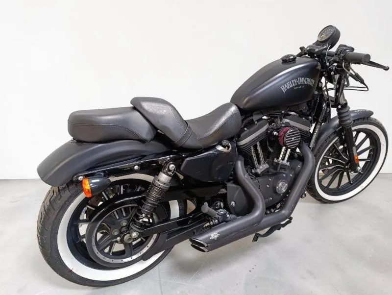 SPORTSTER 883