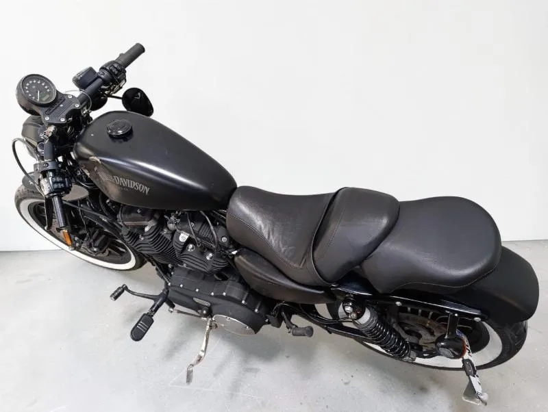 SPORTSTER 883