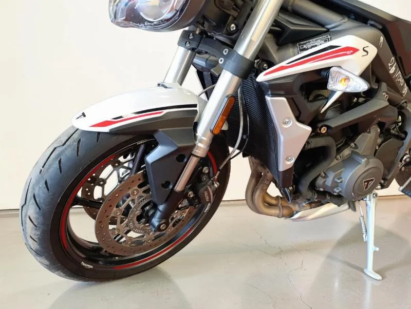 Street Triple 660