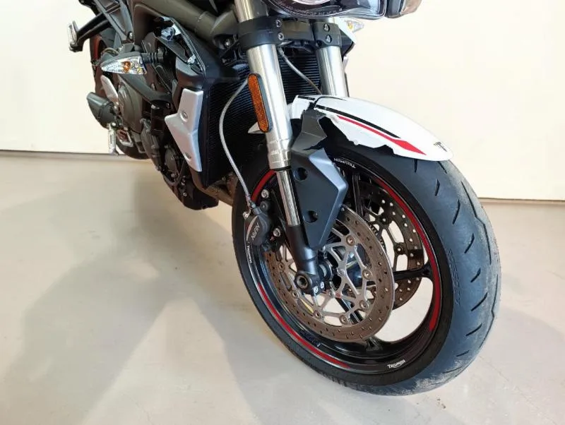 Street Triple 660