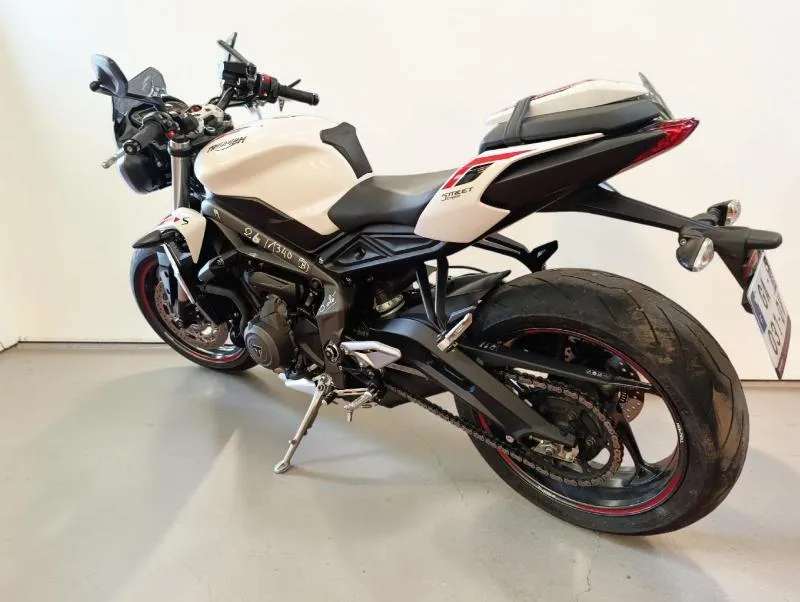 Street Triple 660