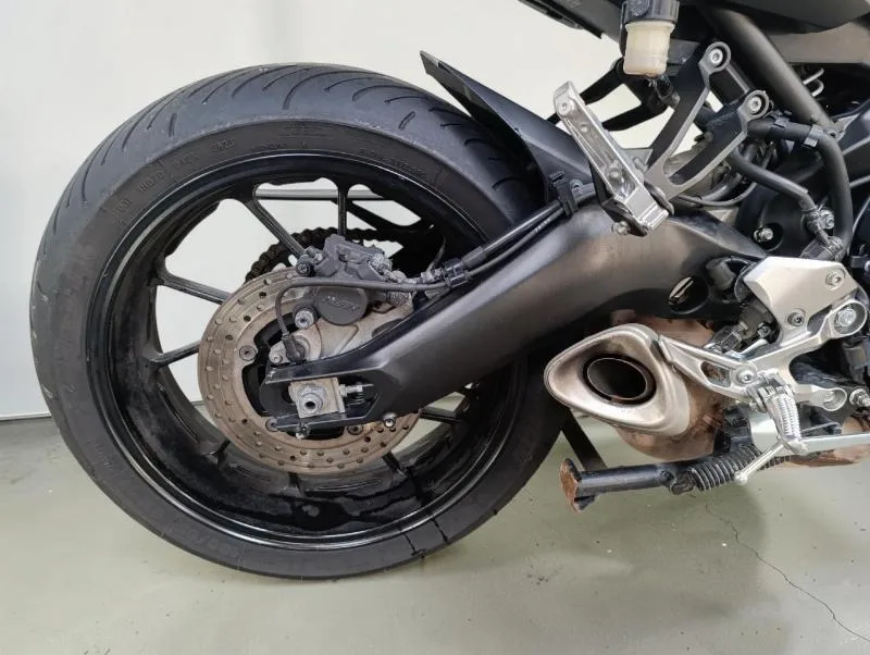 MT09