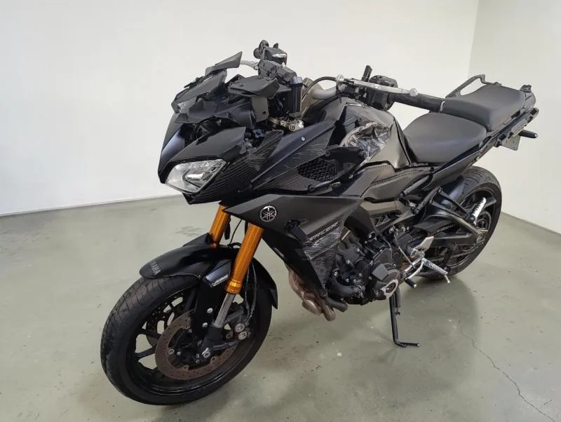 MT09
