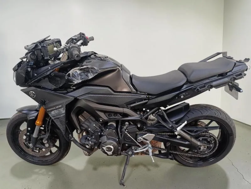 MT09