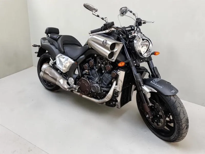 VMAX 1700