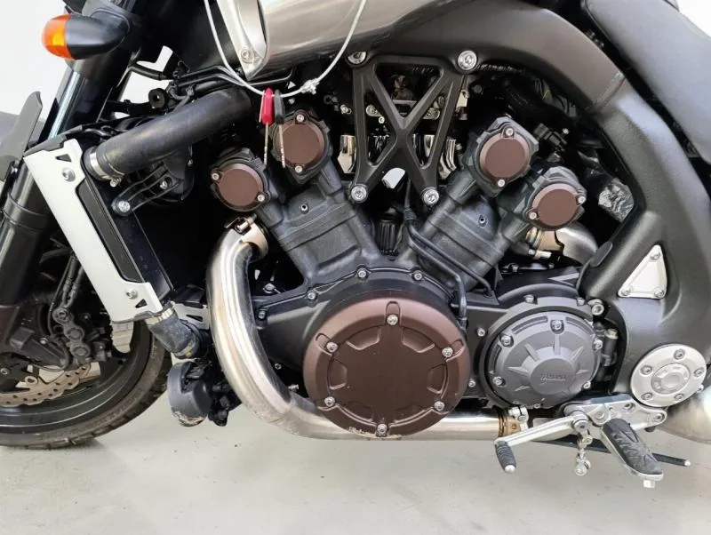 VMAX 1700