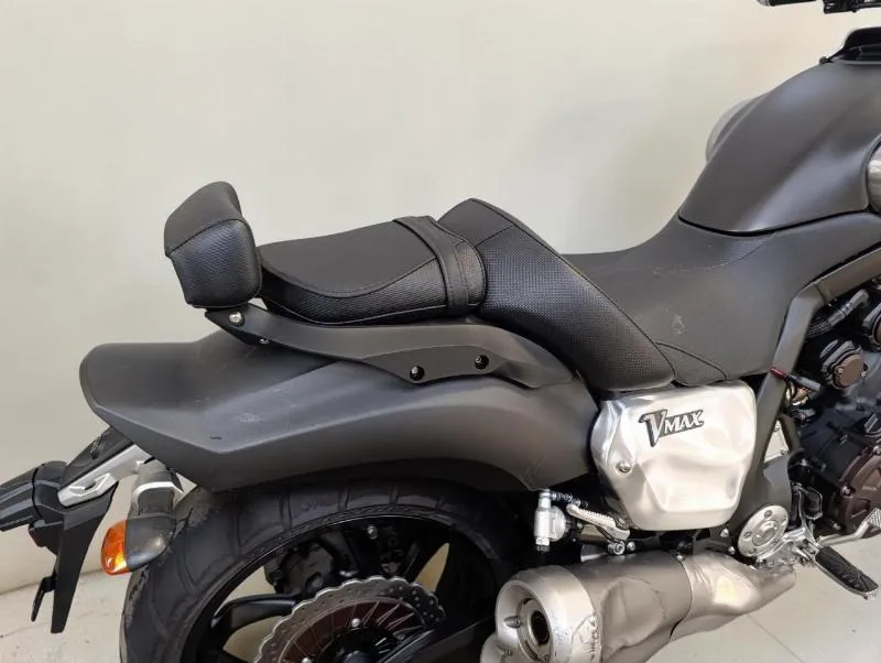 VMAX 1700