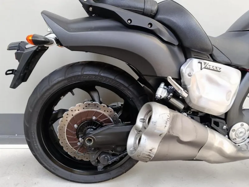 VMAX 1700