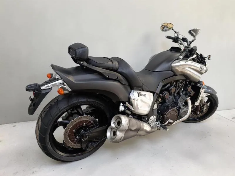 VMAX 1700