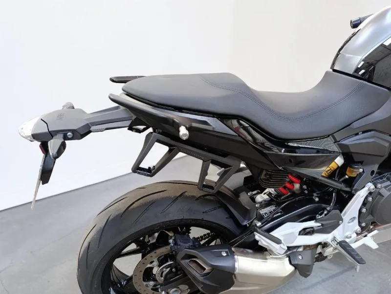 F 900 XR