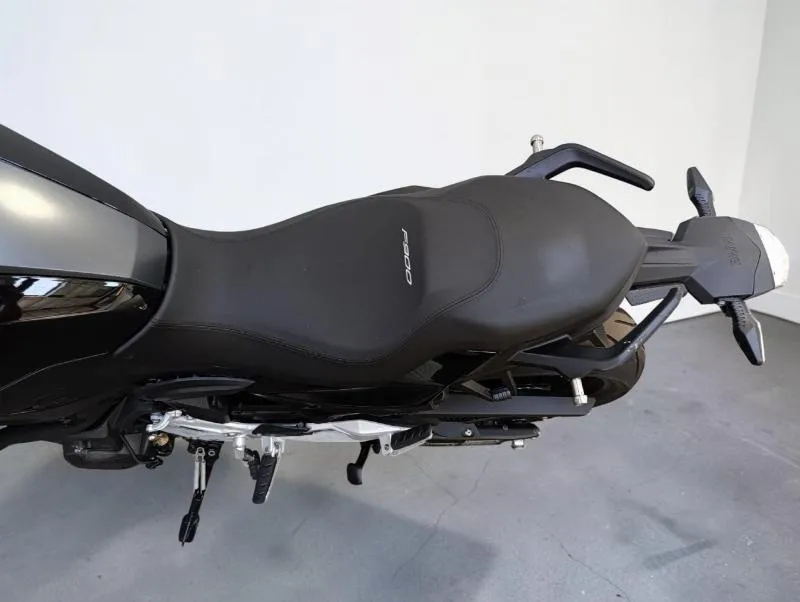 F 900 XR