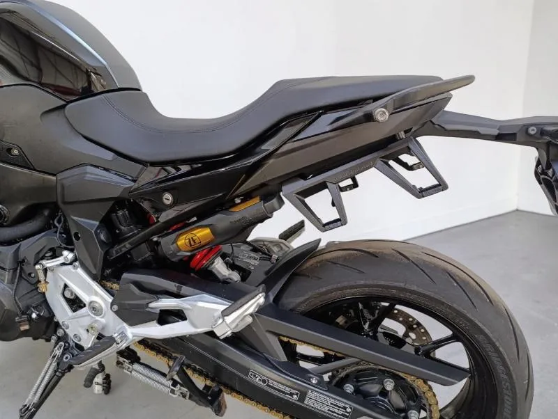 F 900 XR