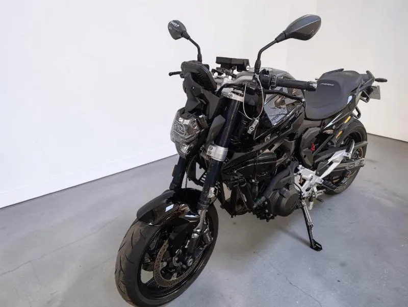 F 900 XR