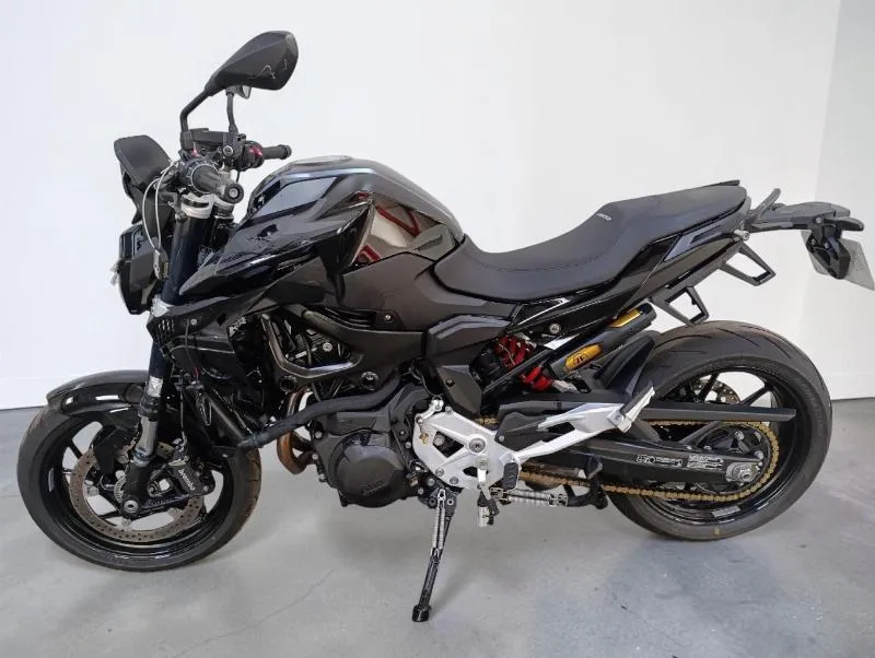 F 900 XR