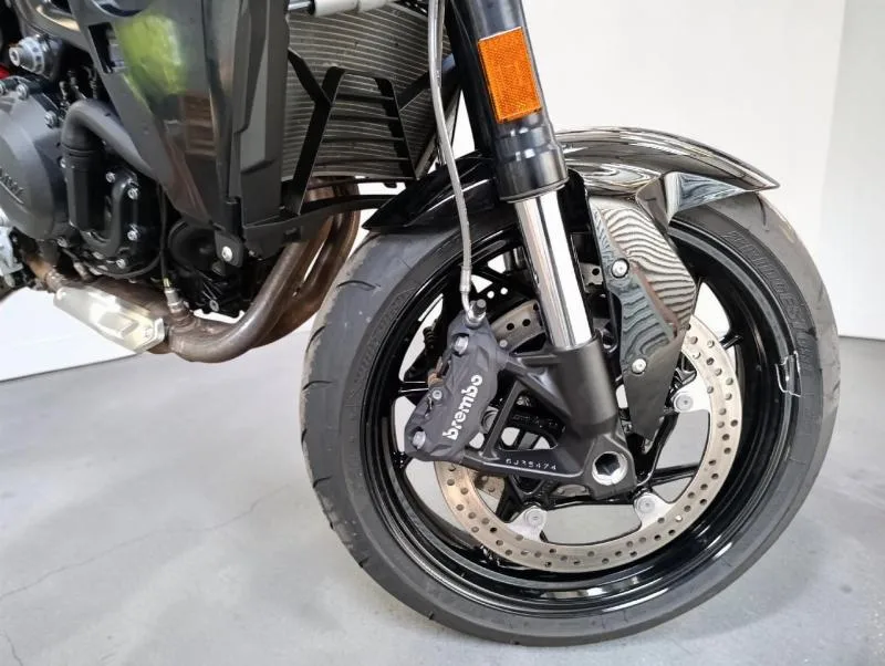 F 900 XR