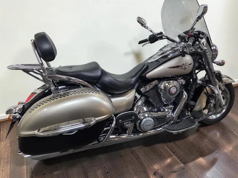 VN 1700 TOURER