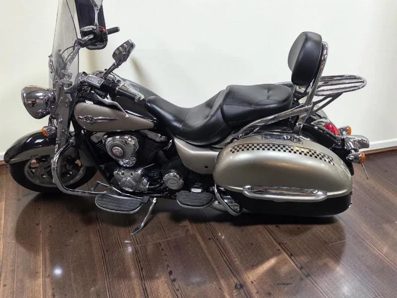 VN 1700 TOURER