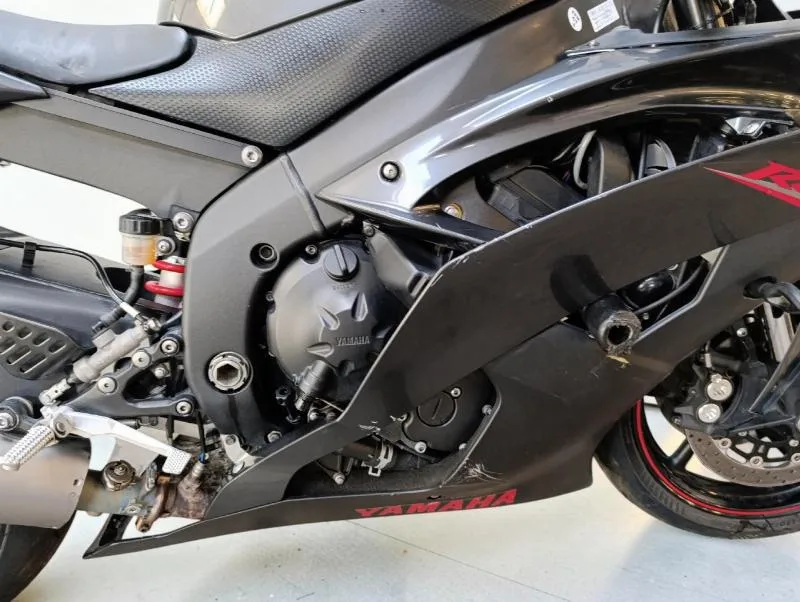 YZFR6