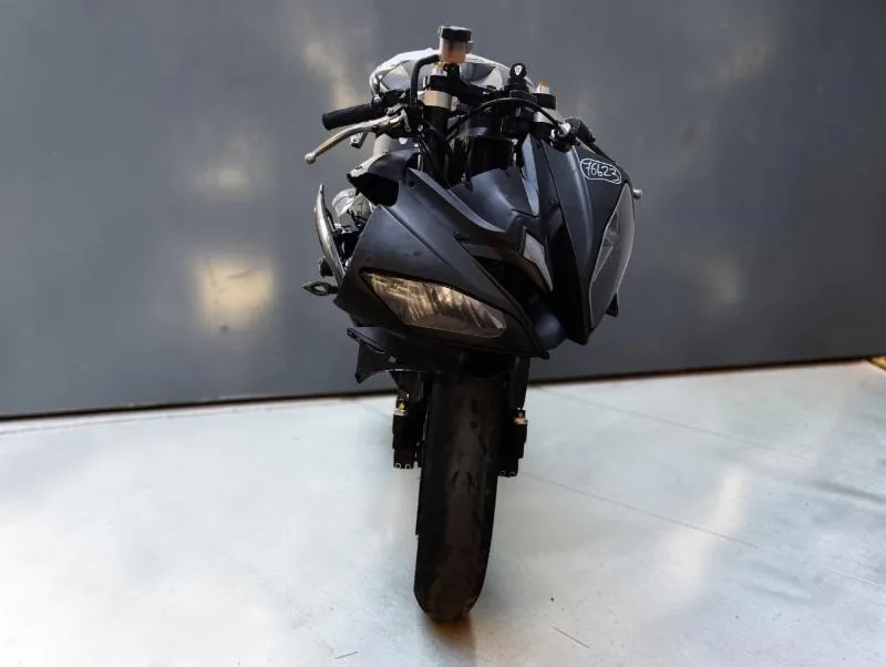 YZFR6