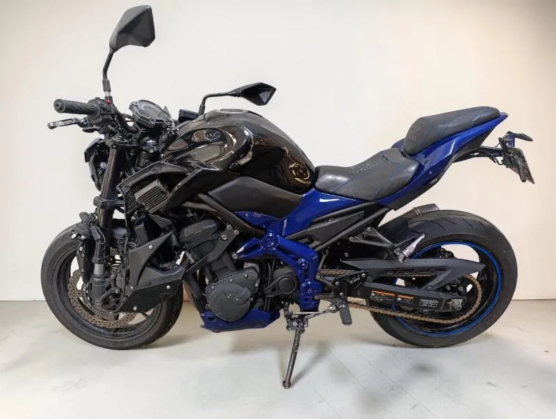 Z 900