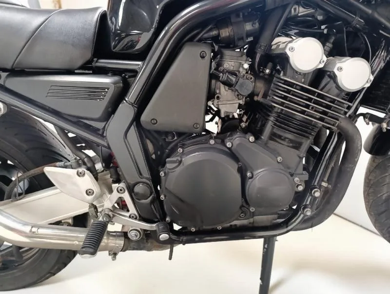 FZR 600