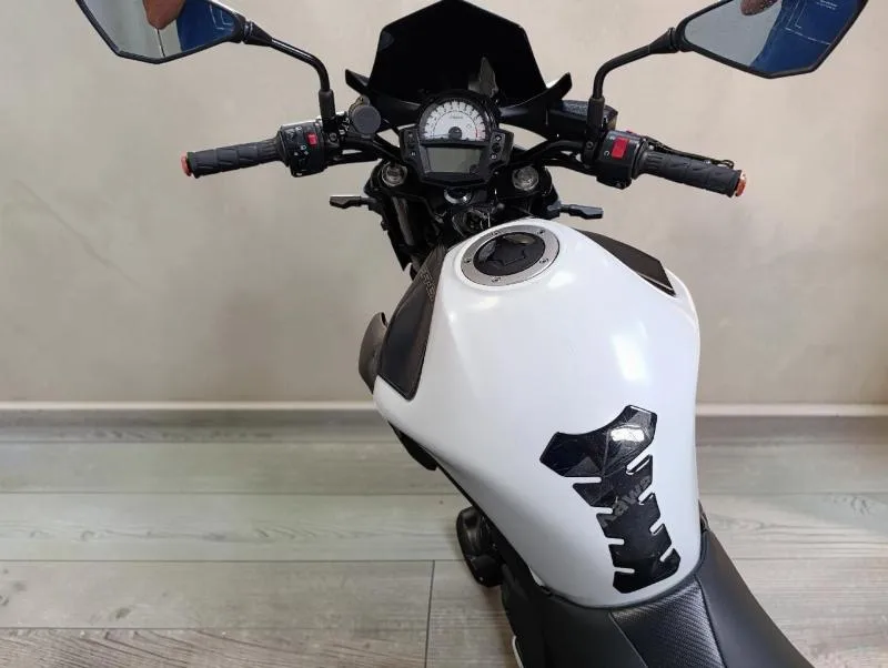ER6