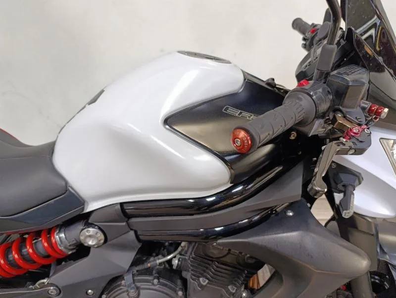 ER6