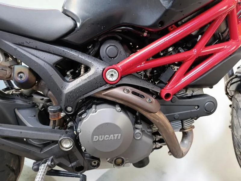 796 MONSTER