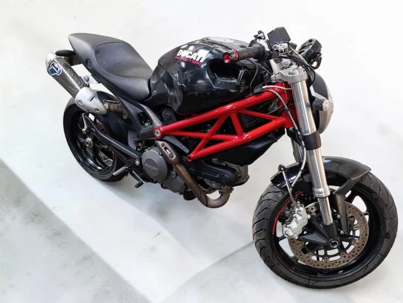 796 MONSTER