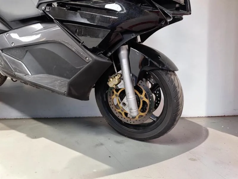 SRV 850