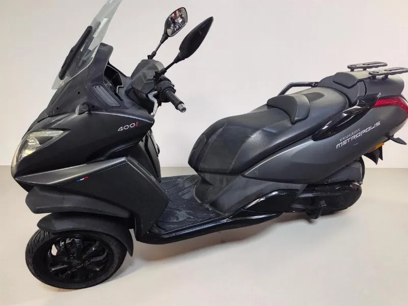 METROPOLIS 400