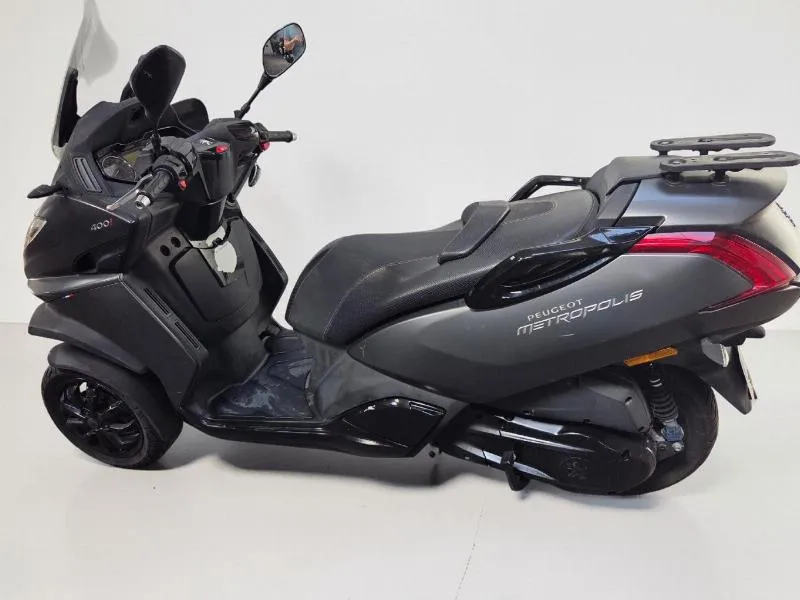 METROPOLIS 400