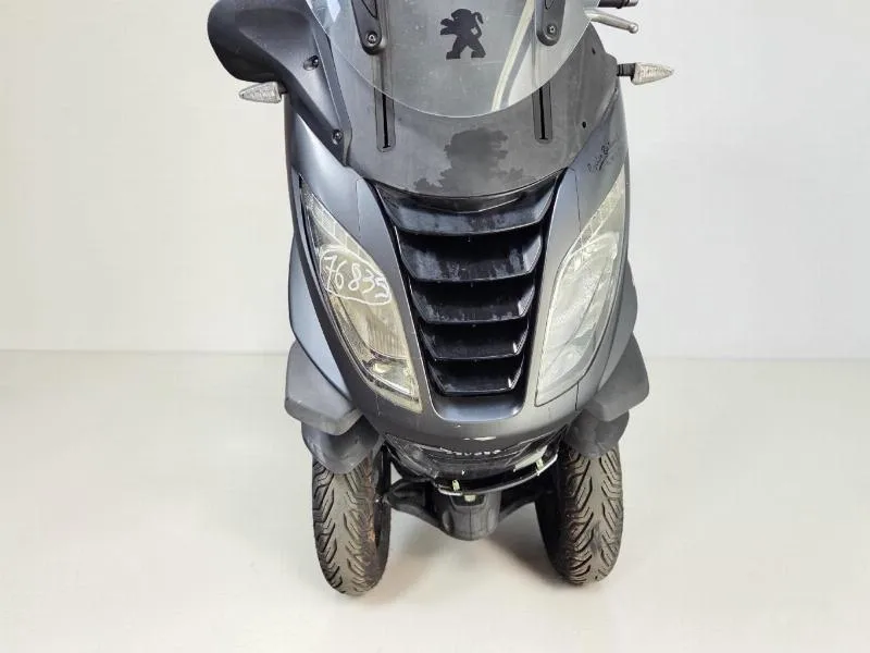 METROPOLIS 400