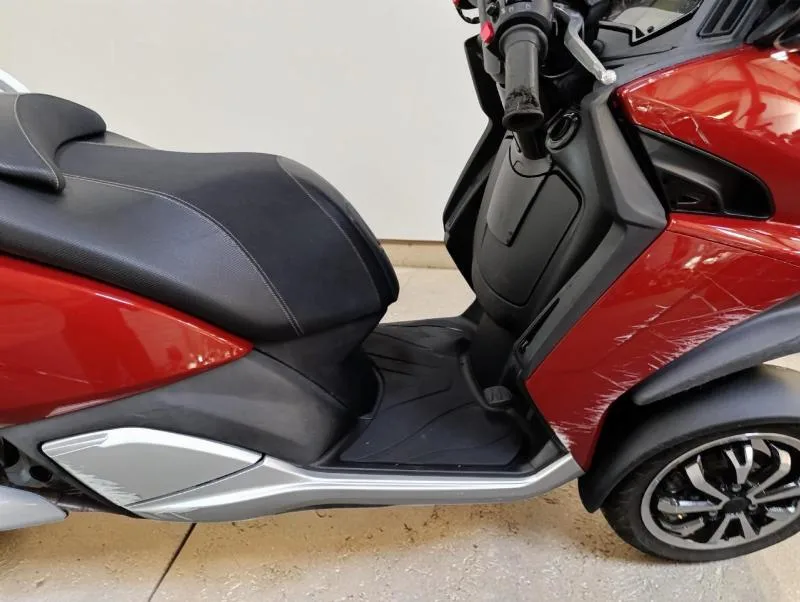 METROPOLIS 400
