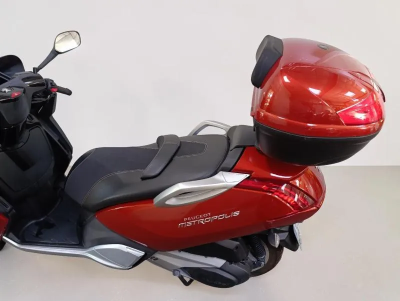 METROPOLIS 400