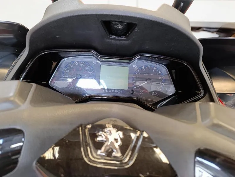 METROPOLIS 400