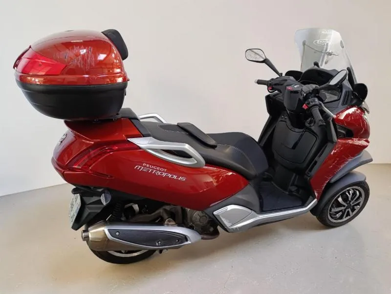 METROPOLIS 400