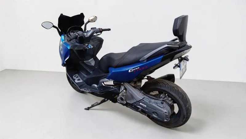C 600 SPORT