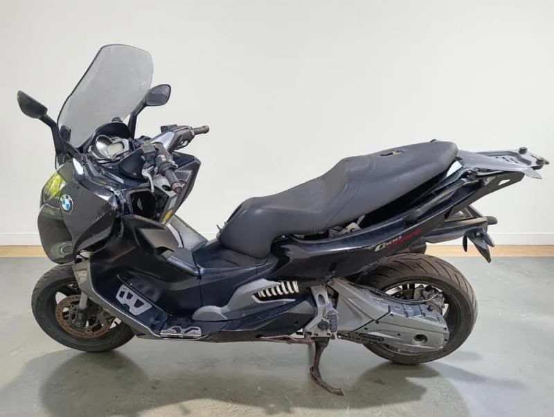 C 600 SPORT