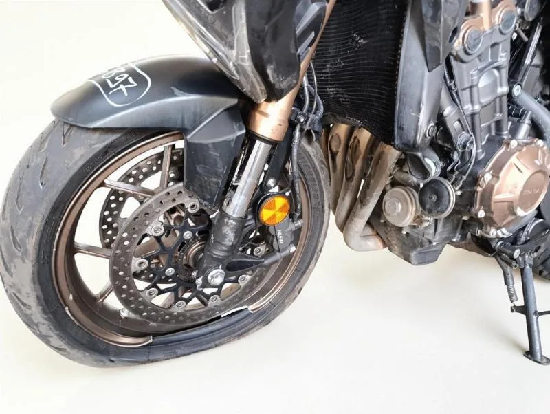 CB 650 R