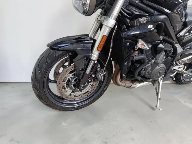Street Triple 660